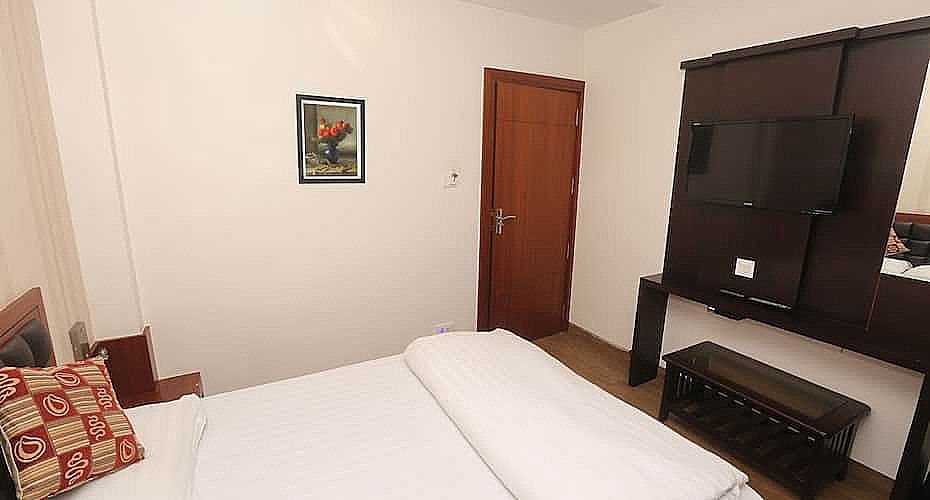 Deluxe Bedroom